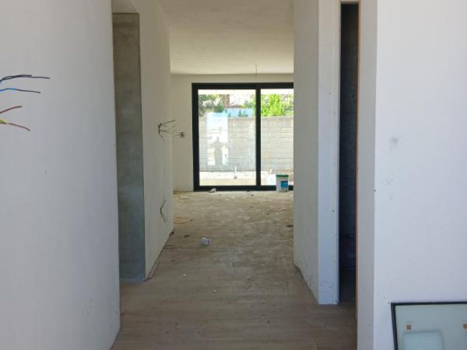 Image ALT